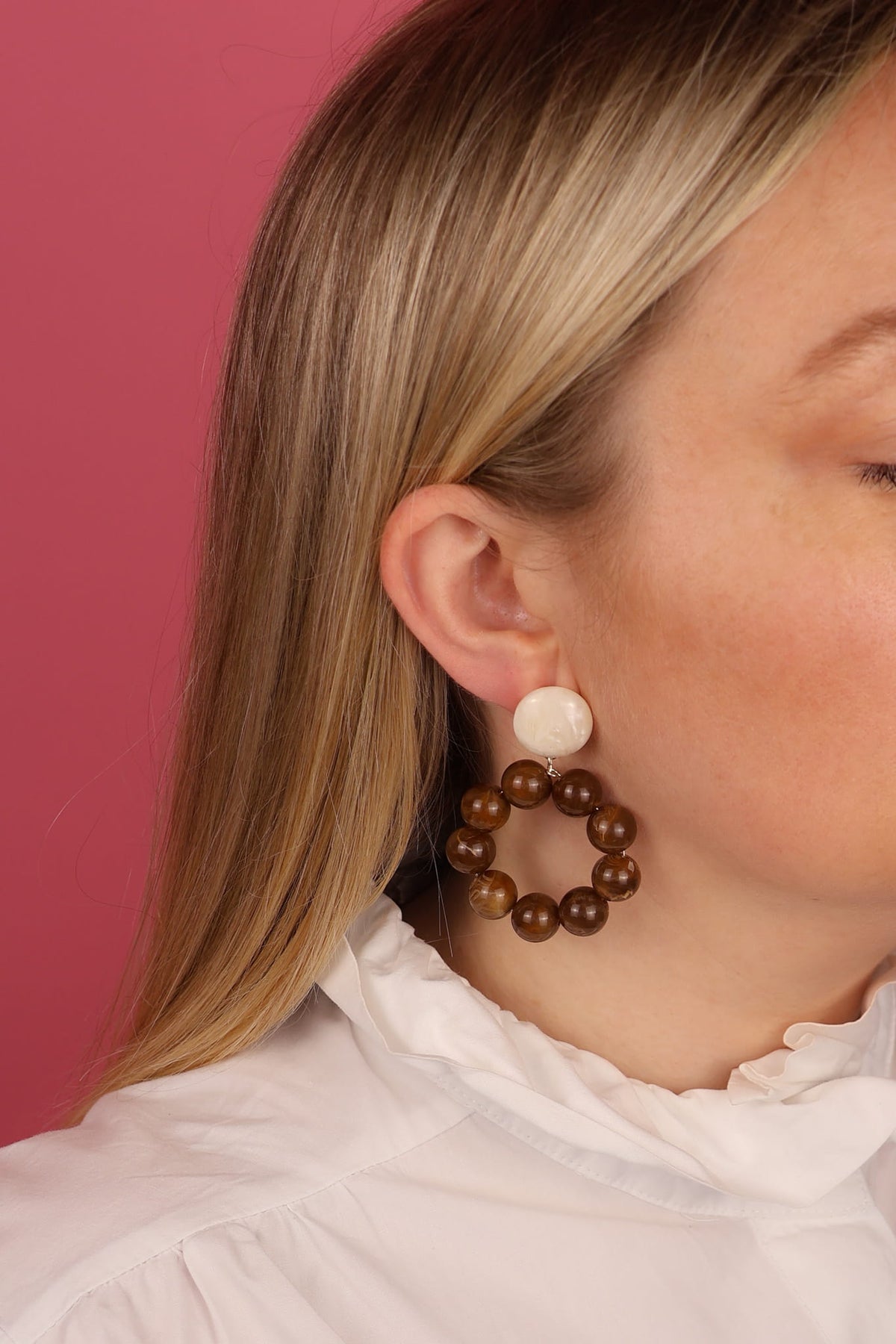 Boucles d’oreilles Gigi – Crème et Marron